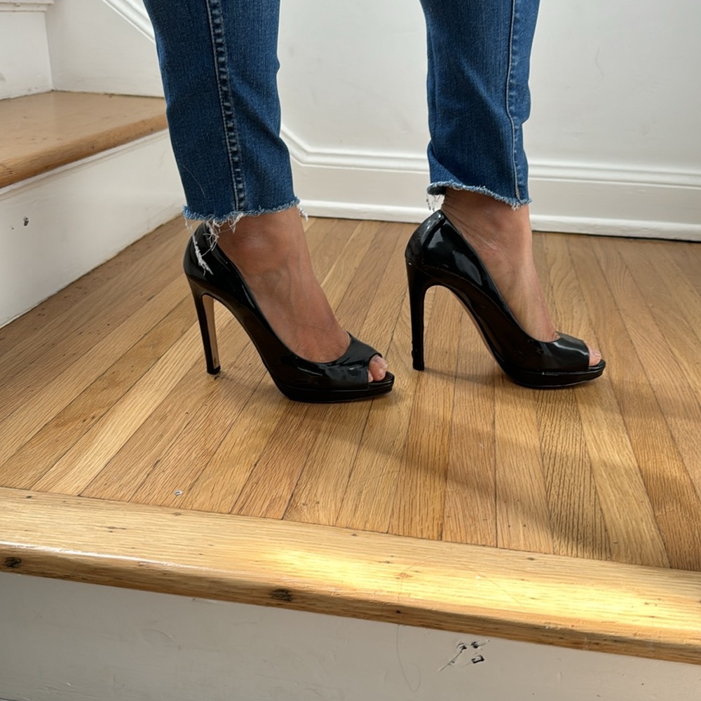 Miu Miu Black Patent Leather Peep-Toe Heels. About a 4in heel. Super cute Sz 37 - Picture 5 of 6